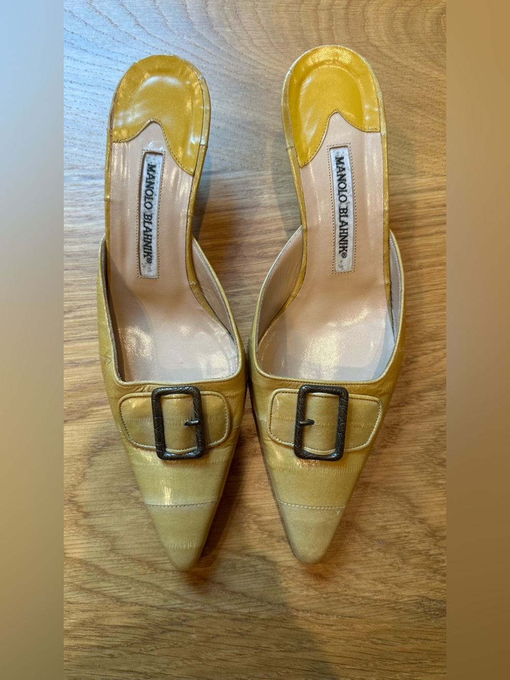 💜 Vintage Manolo Blahnik Heels 💜